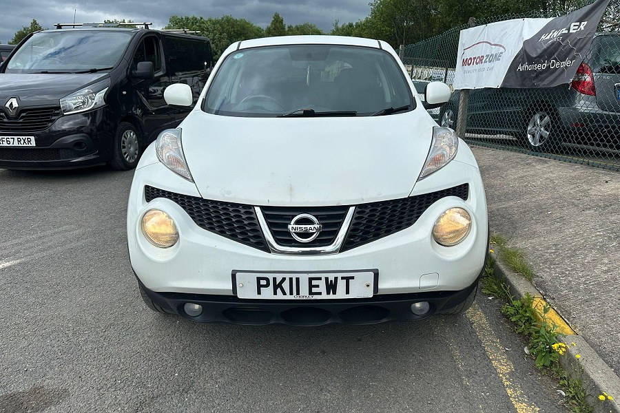 Nissan Juke photo 2