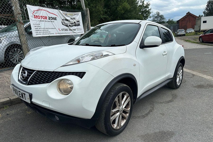 2011 Nissan Juke photo 3