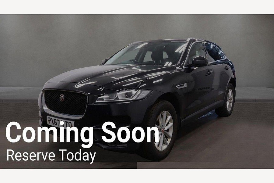 Jaguar F-PACE photo 2
