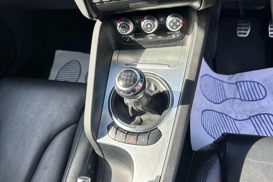 2011 Audi TT photo 13