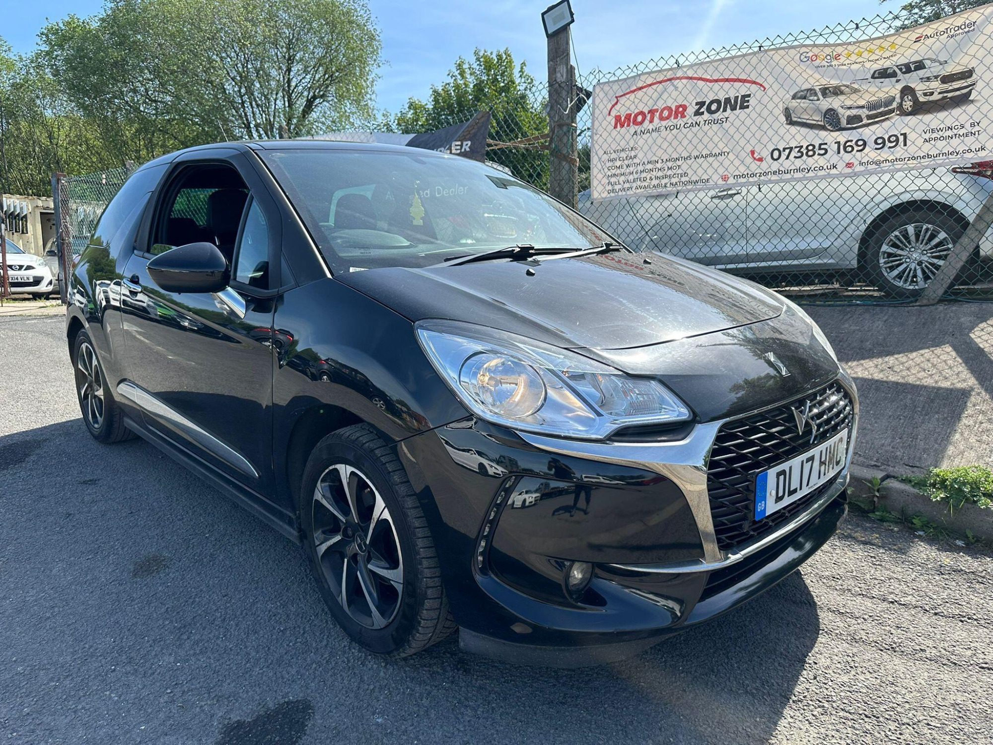 2017 DS AUTOMOBILES DS 3 1.2 PureTech Elegance Euro 6 3dr for sale at Motor Zone Burnley
