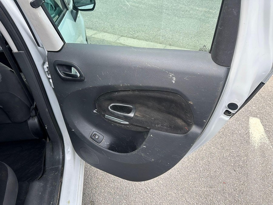 2013 Citroen C3 Picasso photo 14