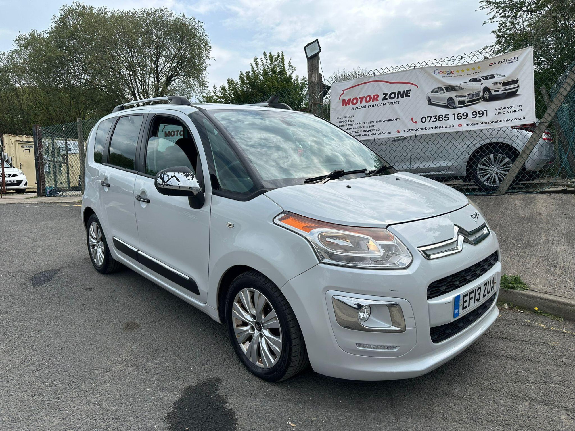 2013 Citroen C3 Picasso 1.6 HDi Exclusive Euro 5 5dr for sale at Motor Zone Burnley