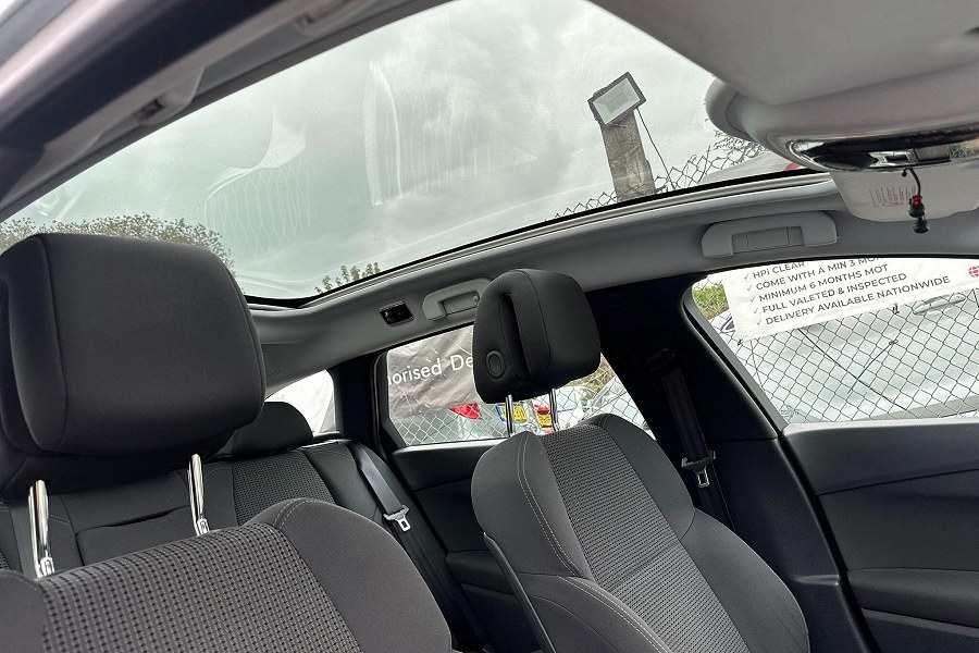 2012 Peugeot 508 SW photo 12