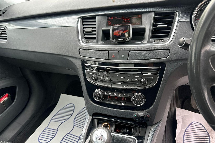 2012 Peugeot 508 SW photo 14