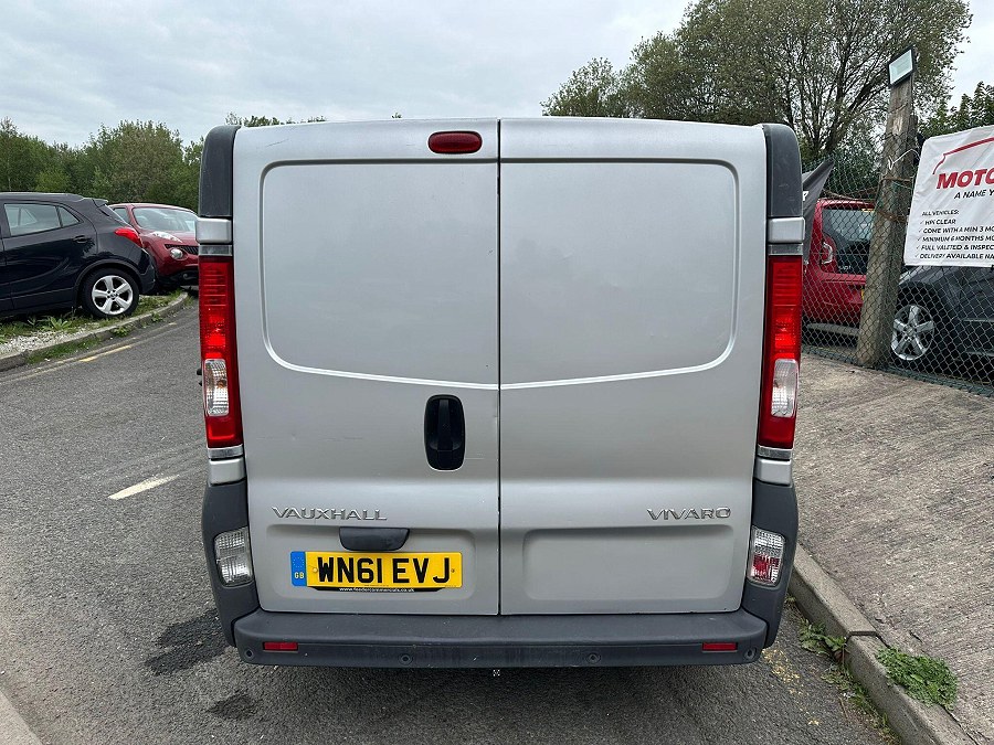 2011 Vauxhall Vivaro photo 7