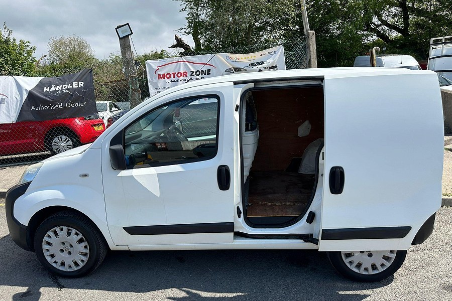 2015 Peugeot Bipper photo 5
