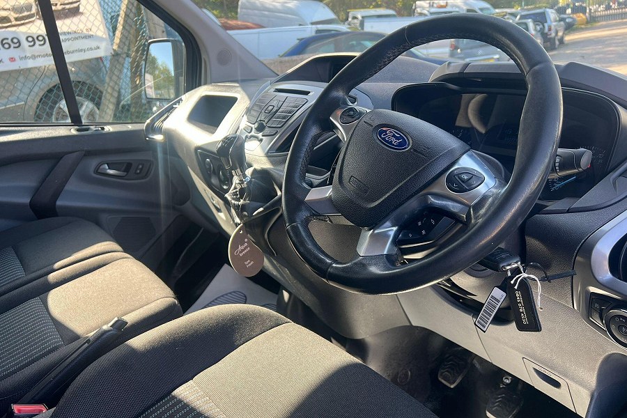 2013 Ford Transit Custom photo 14