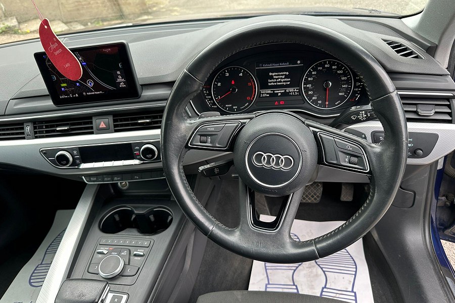 2016 Audi A4 Avant photo 11