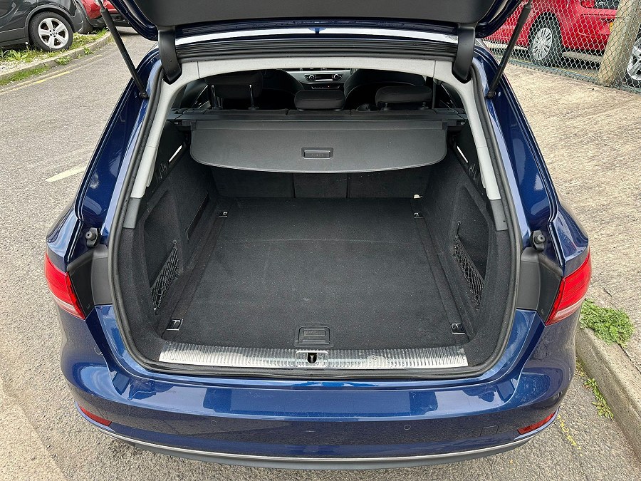2016 Audi A4 Avant photo 9