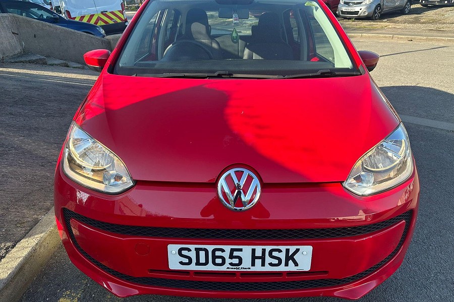 Volkswagen up! photo 2