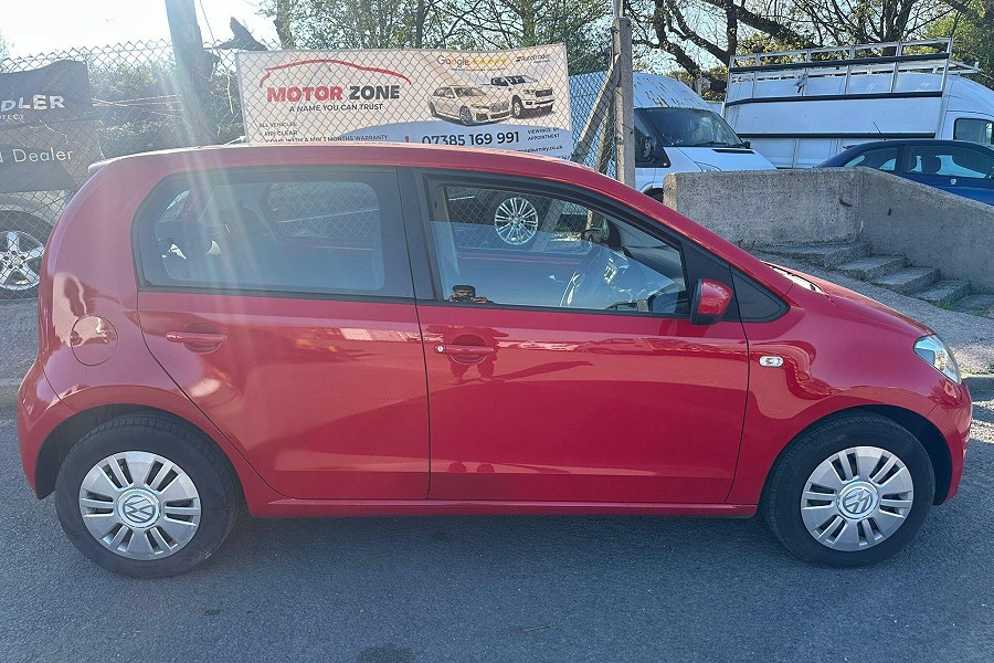 2015 Volkswagen up! photo 4