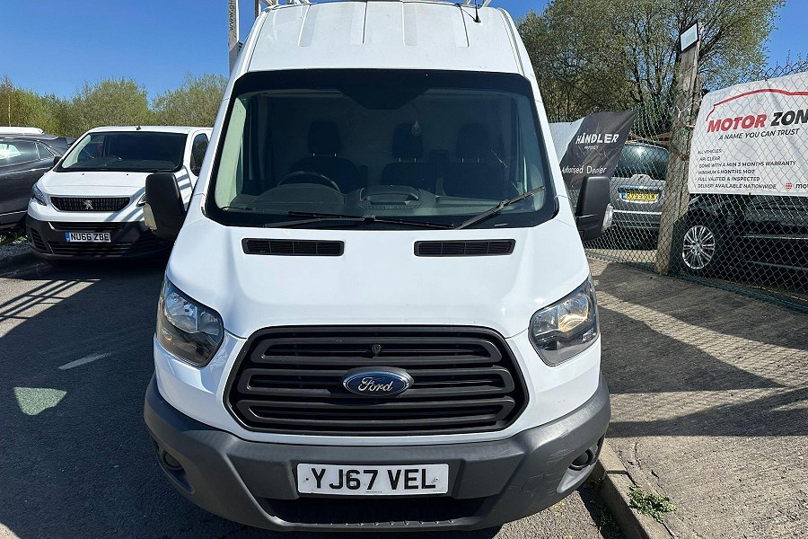 Ford Transit photo 2