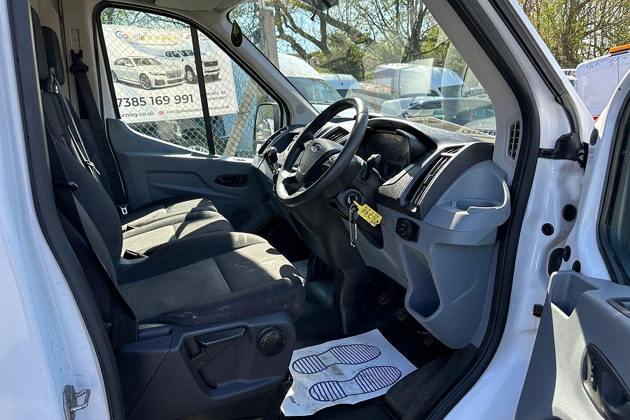2017 Ford Transit photo 11