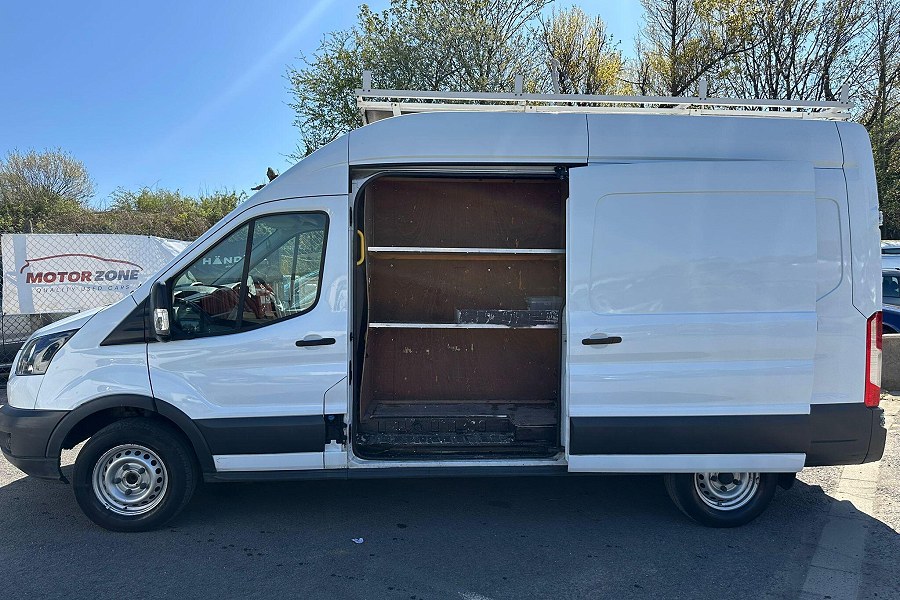2017 Ford Transit photo 6