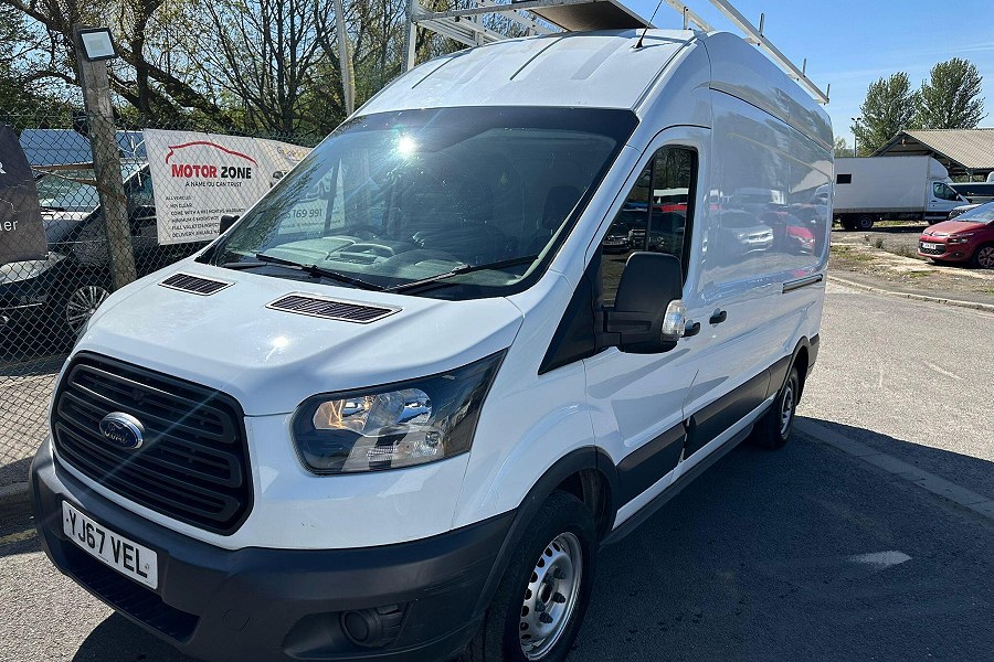 2017 Ford Transit photo 3
