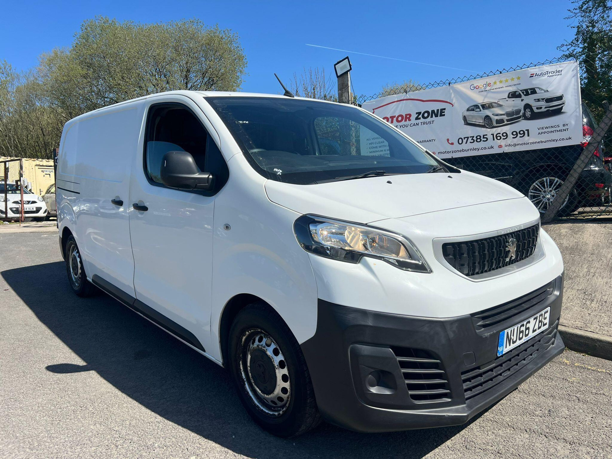 2016 Peugeot Expert 1.6 BlueHDi 1000 Professional Standard Panel Van MWB Euro 6 6dr for sale at Motor Zone Burnley