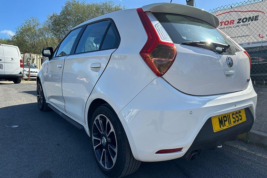 2015 MG MG3 photo 6