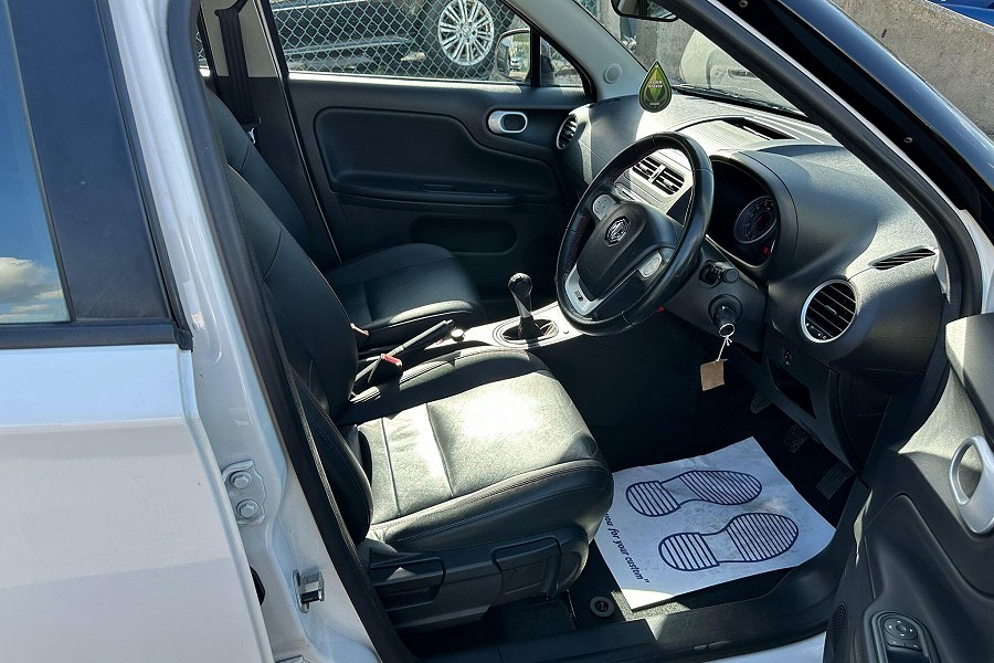 2015 MG MG3 photo 10