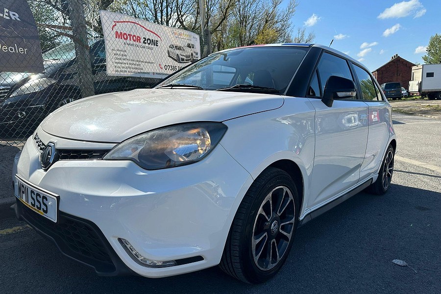 2015 MG MG3 photo 3