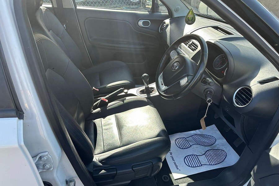 2015 MG MG3 photo 11