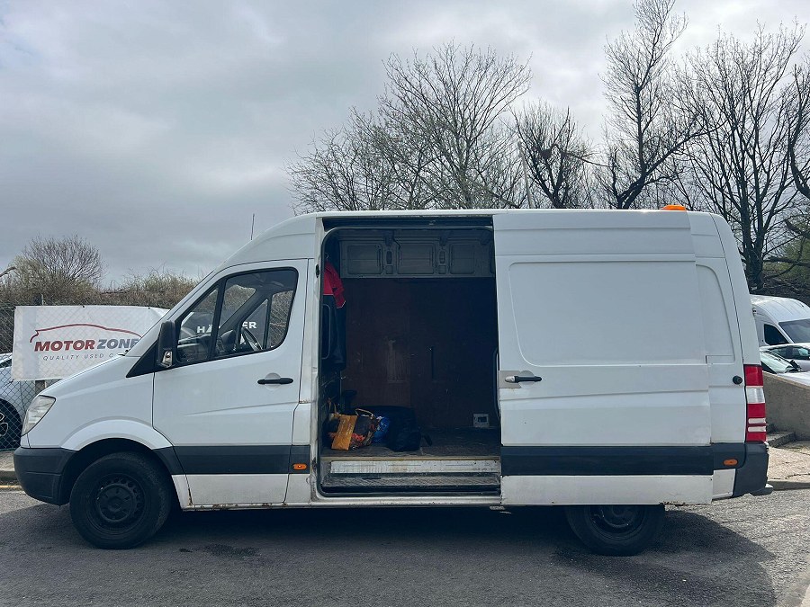 2012 Mercedes-Benz Sprinter photo 5