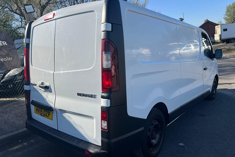 2015 Renault Trafic photo 10