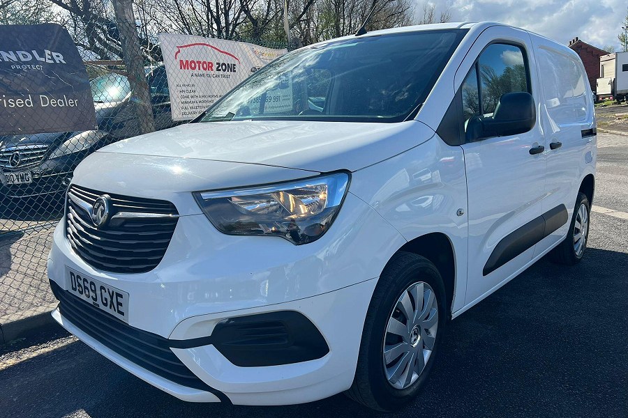 2019 Vauxhall Combo photo 3