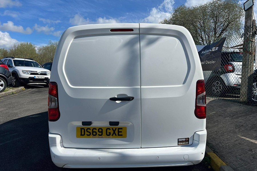 2019 Vauxhall Combo photo 9