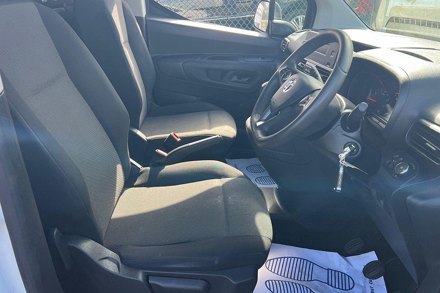 2019 Vauxhall Combo photo 13