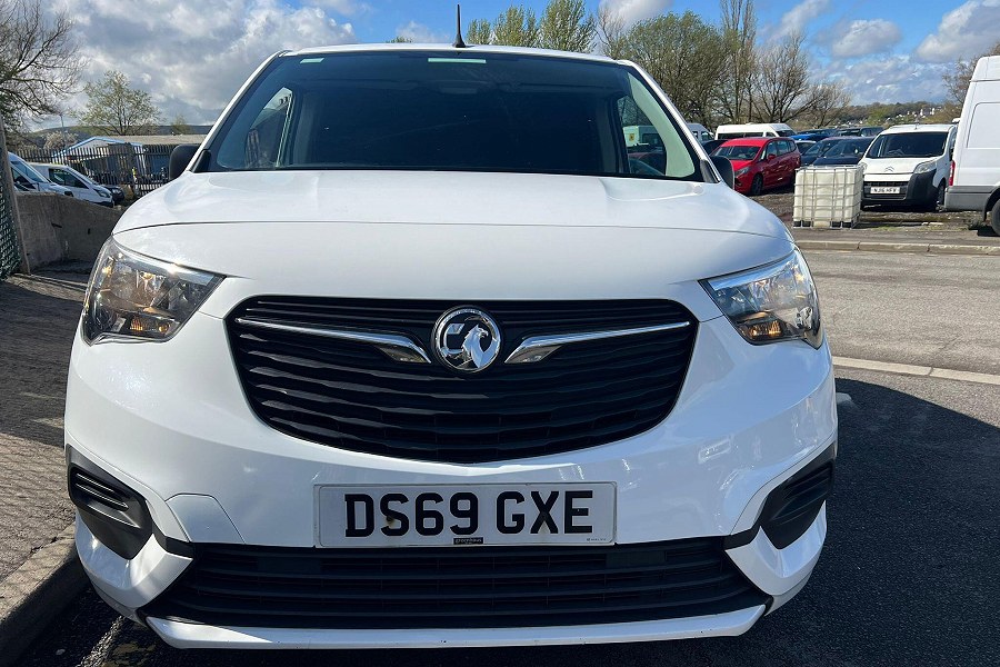 Vauxhall Combo photo 2