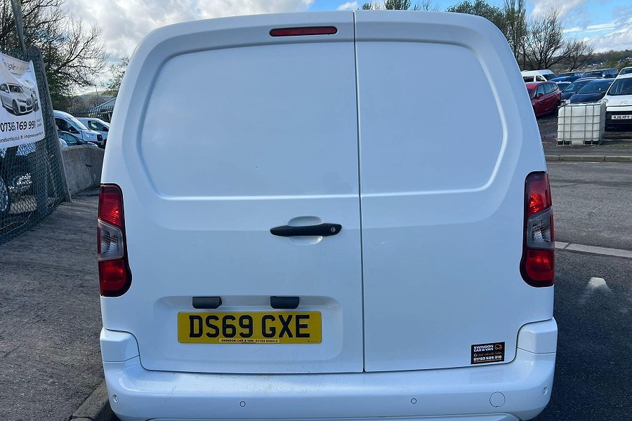 2019 Vauxhall Combo photo 10