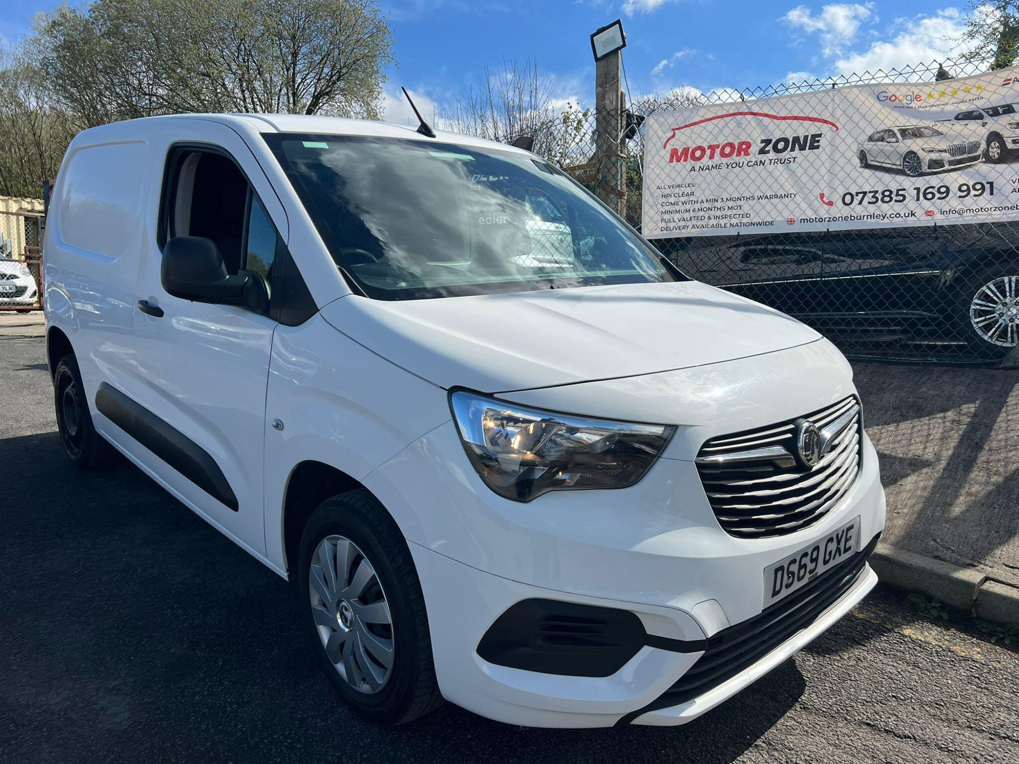 2019 Vauxhall Combo 1.6 Turbo D 2300 Sportive L1 H1 Euro 6 (s/s) 4dr for sale at Motor Zone Burnley