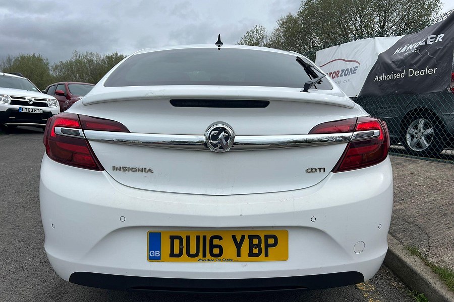 2016 Vauxhall Insignia photo 7