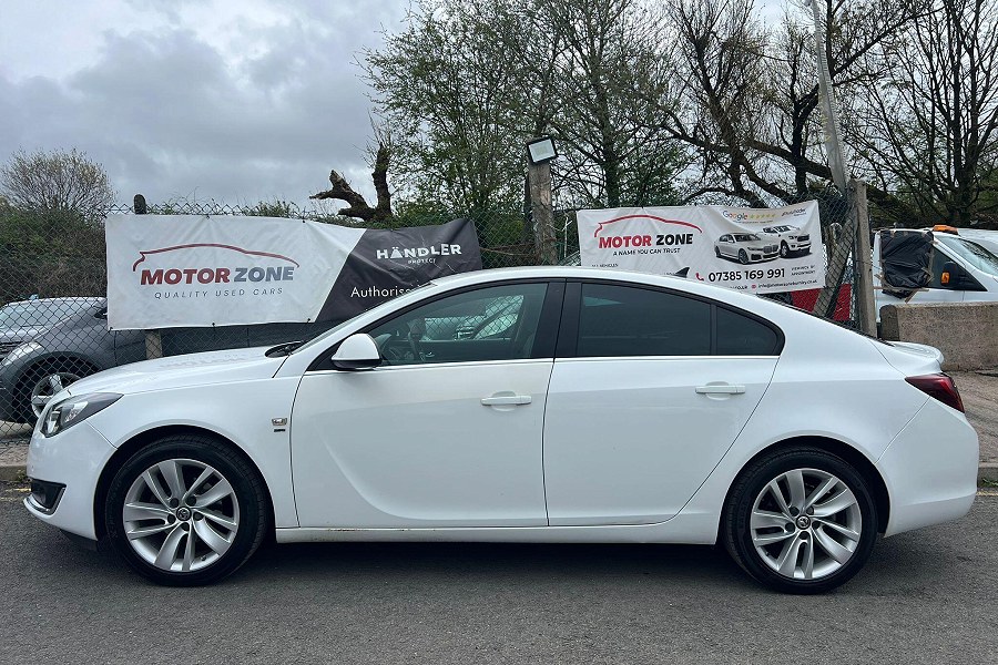 2016 Vauxhall Insignia photo 5
