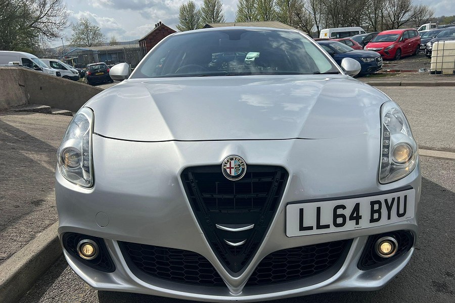 Alfa Romeo Giulietta photo 2