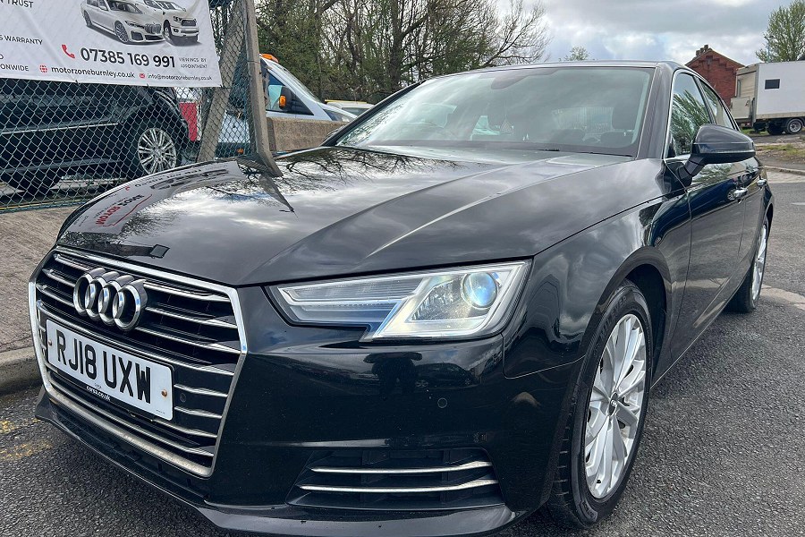 2018 Audi A4 photo 3