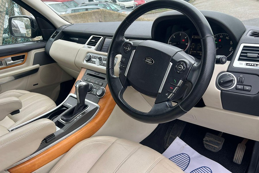 2011 Land Rover Range Rover Sport photo 13