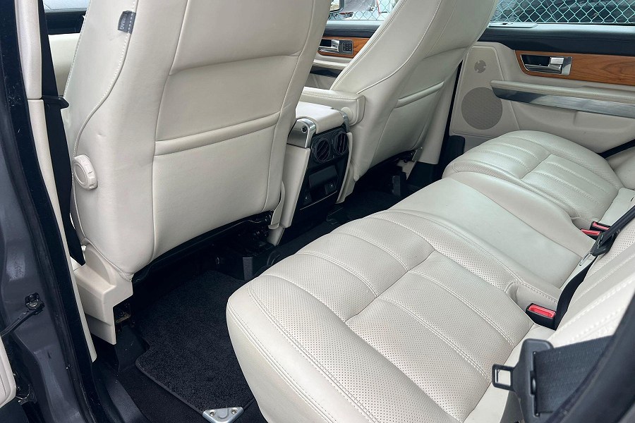 2011 Land Rover Range Rover Sport photo 14