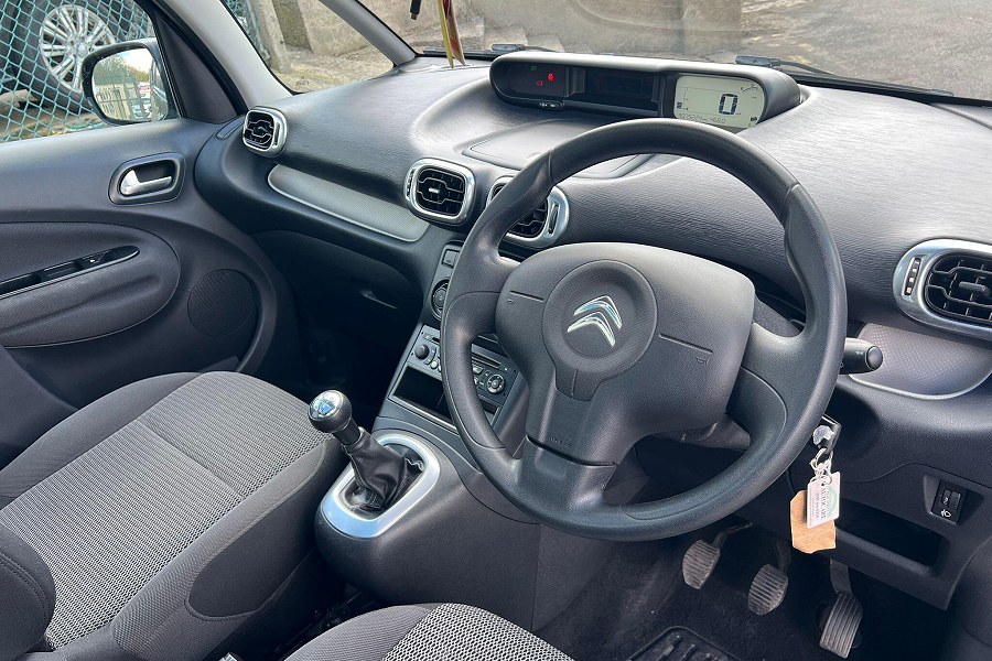 2014 Citroen C3 Picasso photo 9