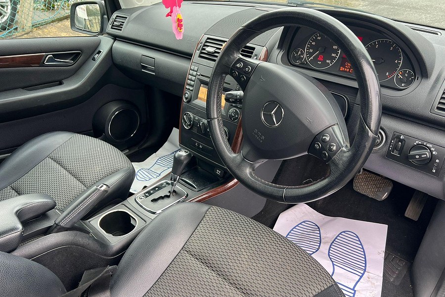 2009 Mercedes-Benz A Class photo 11