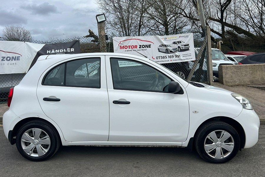 2014 Nissan Micra photo 3