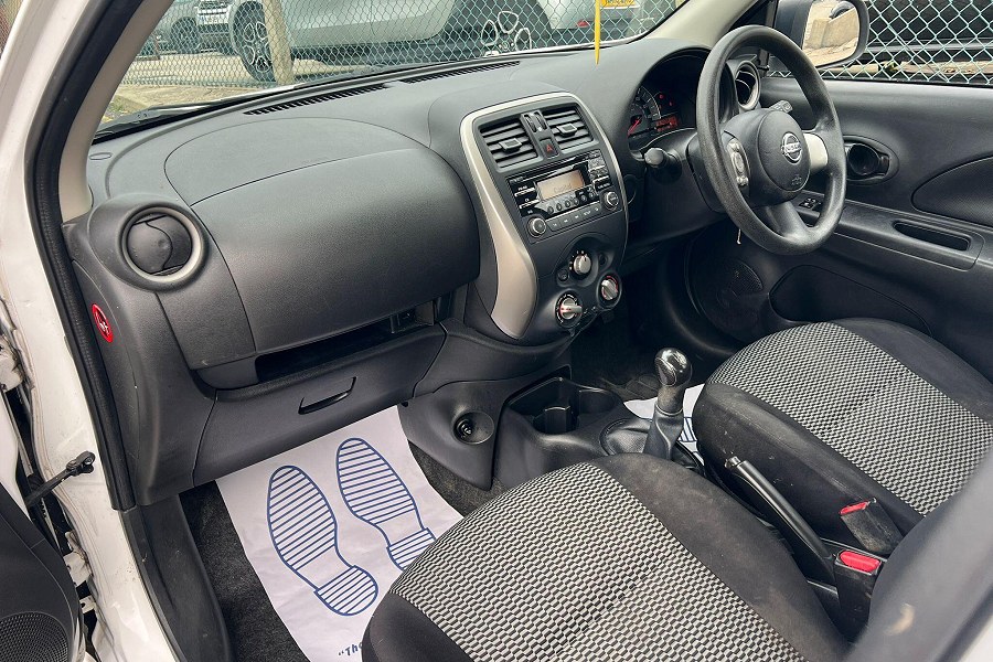 2014 Nissan Micra photo 11