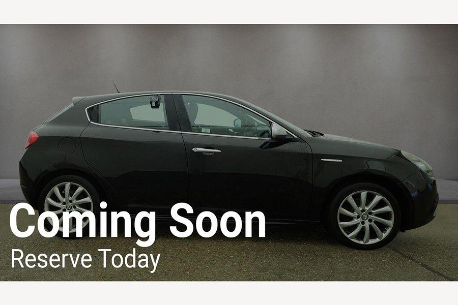 2012 Alfa Romeo Giulietta photo 5
