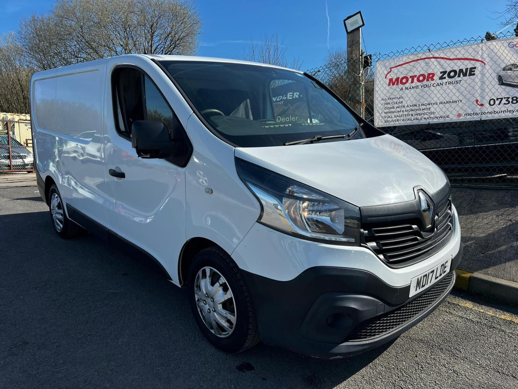 2017 Renault Trafic 1.6 dCi 27 Business SWB Standard Roof Euro 6 5dr for sale at Motor Zone Burnley