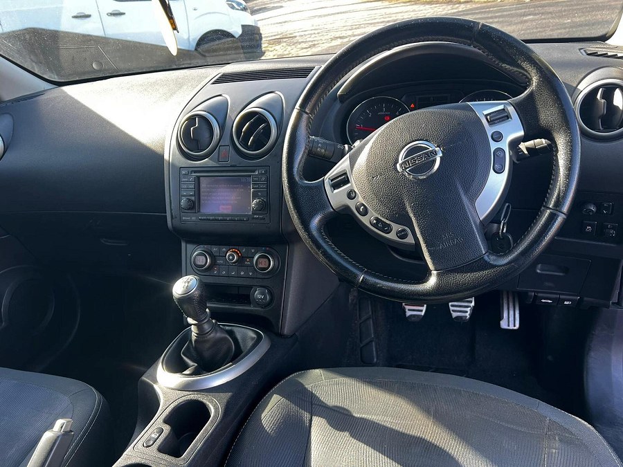 2010 Nissan Qashqai photo 12
