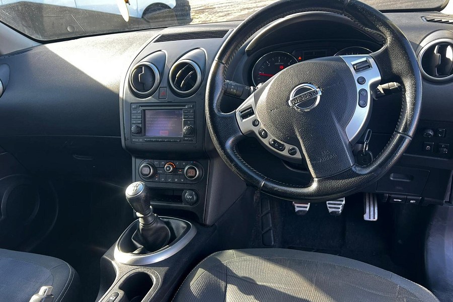 2010 Nissan Qashqai photo 12