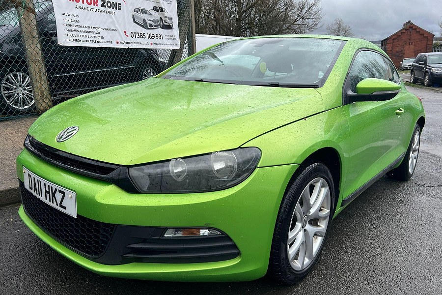 2011 Volkswagen Scirocco photo 3