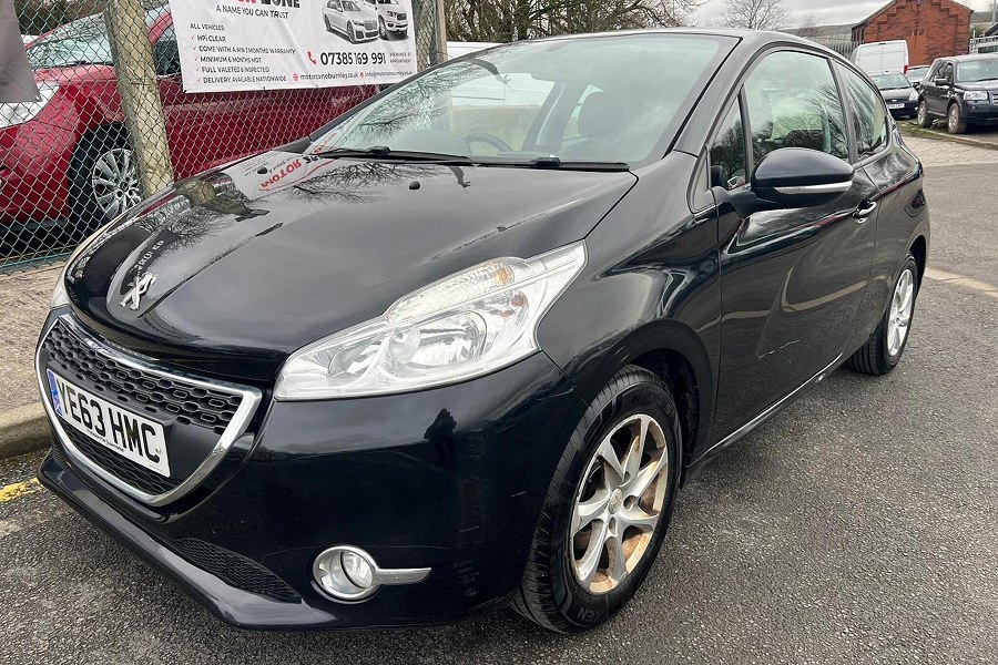 2013 Peugeot 208 photo 3
