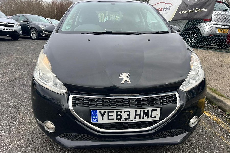 2013 Peugeot 208 photo 9